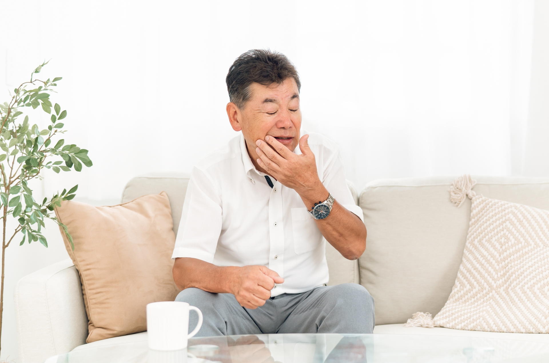インプラントをやらなきゃよかった？後悔しないために必要なこと